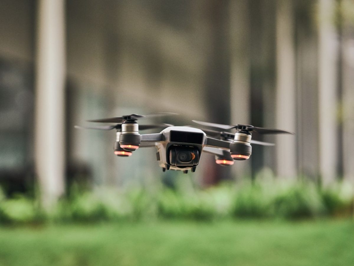 Filmer son stand par drone : ce qu&rsquo;un exposant doit savoir avant un salon dans les Hauts-de-France