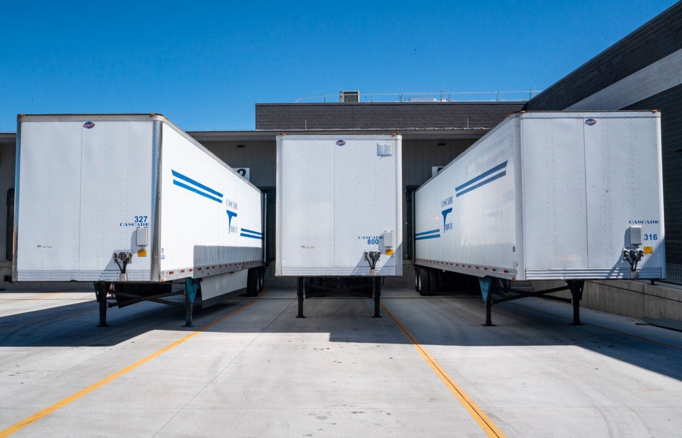 Comparatif stockage stands — entrepôt ou self‑stockage