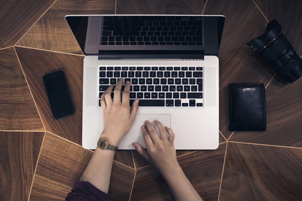 Swapcard et Brella : comparatif pour la gestion des rencontres