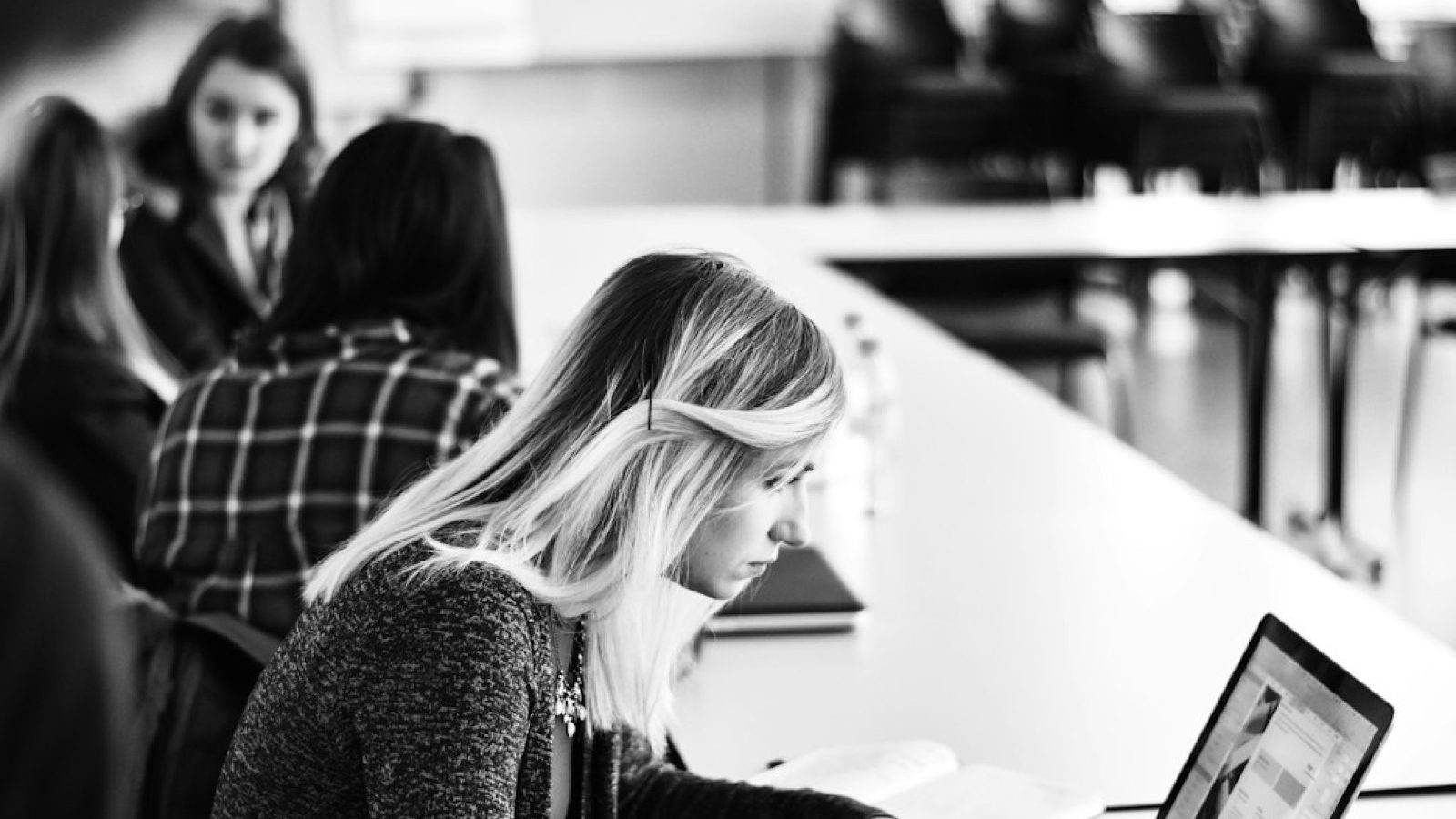 Alternance marketing digital à Paris : une voie vers l'événementiel ?