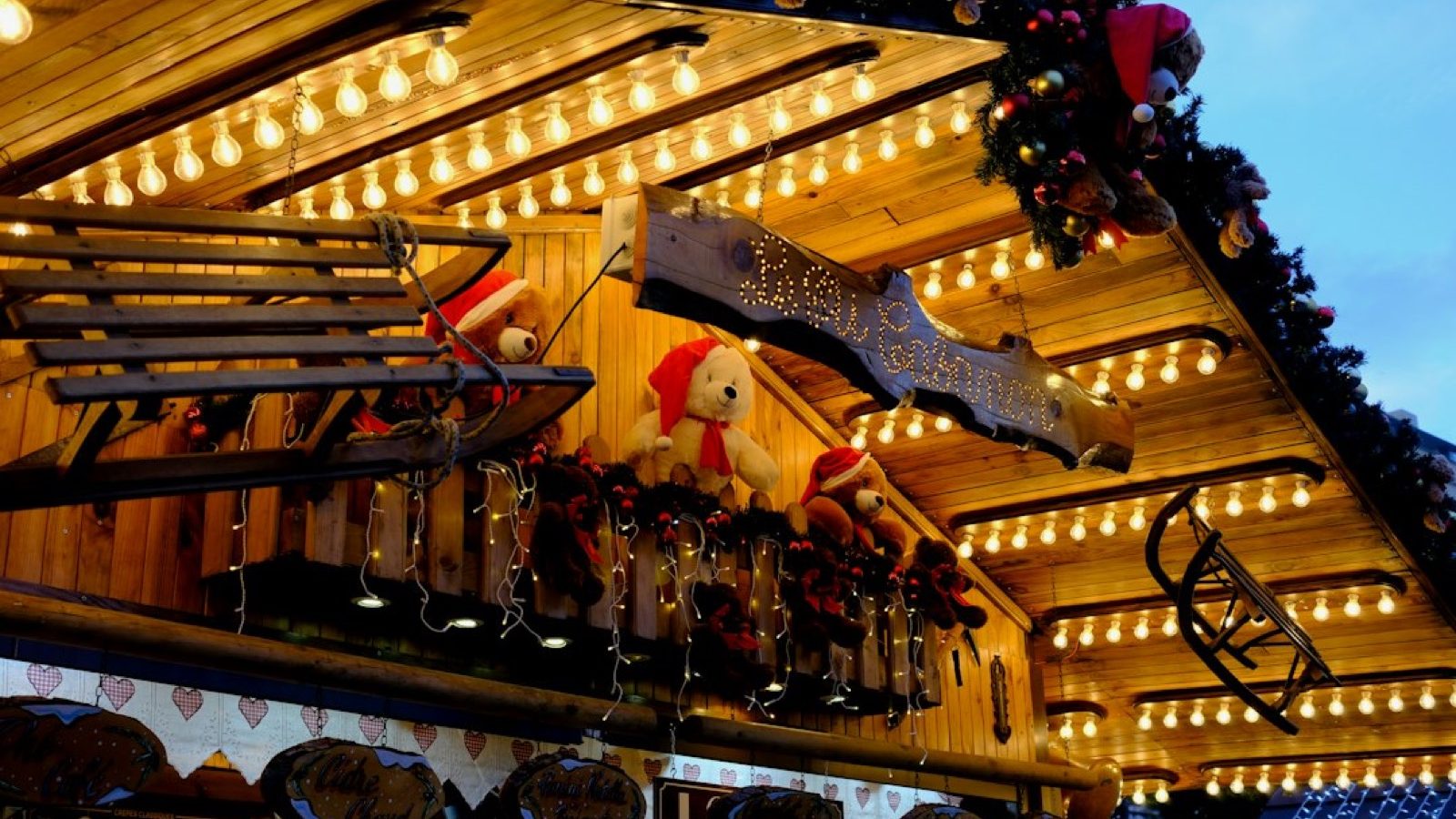 Présentation stand : idées déco pour un marché de Noël réussi