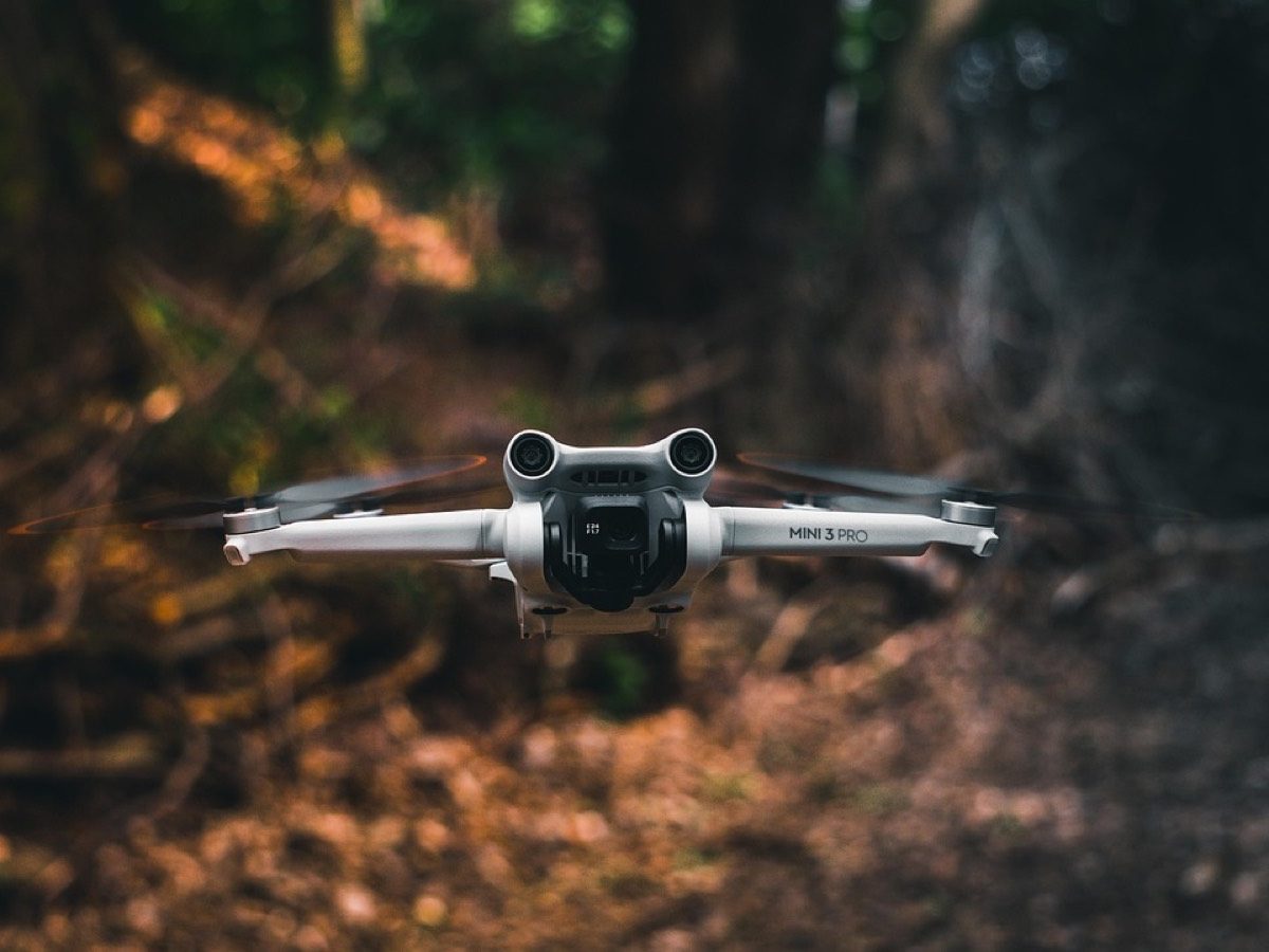 Drone de moins de 250g sur un salon : ce que dit vraiment la loi